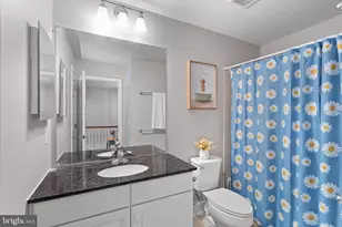 211 Great Laurel Square SE, Leesburg, VA 20175 - Photo 22