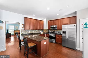 211 Great Laurel Square SE, Leesburg, VA 20175 - Photo 10