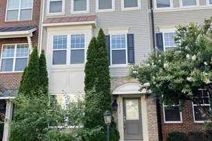 44035 Peirosa Terrace, Chantilly, VA 20152 - Photo 2