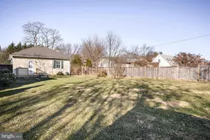 16 Fairview St NW, Leesburg, VA 20176 - Photo 4