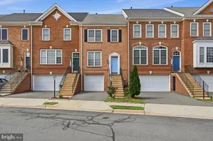 21753 Ladyslipper Sq, Ashburn, VA 20147 - Photo 2