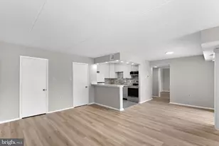 125 Clubhouse Dr SW, Leesburg, VA 20175 - Photo 10