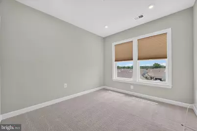 21630 Hawksbill High Circle #406, Sterling, VA 20164 - Photo 34