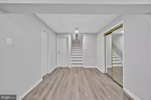 203 Markwood Dr, Sterling, VA 20165 - Photo 38