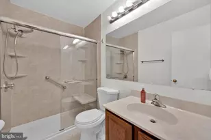 203 Markwood Dr, Sterling, VA 20165 - Photo 34