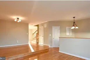 111 Maximillian Ct SW, Leesburg, VA 20175 - Photo 6