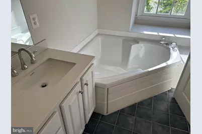 111 Maximillian Court SW, Leesburg, VA 20175 - Photo 16