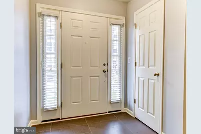 44104 Turf Field Square, Chantilly, VA 20152 - Photo 2