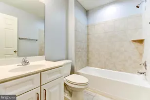 44104 Turf Field Square, Chantilly, VA 20152 - Photo 30