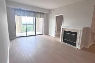 19365 Cypress Ridge Terrace, Leesburg, VA 20176 - Photo 2