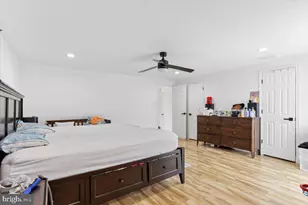 129 Willow Pl, Sterling, VA 20164 - Photo 14