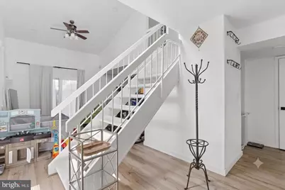 129 Willow Place, Sterling, VA 20164 - Photo 4