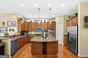 42755 Chatelain Cir, Brambleton, VA 20148 - Photo 14