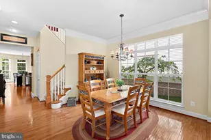 42755 Chatelain Cir, Brambleton, VA 20148 - Photo 4