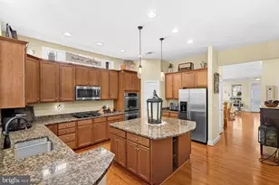 42755 Chatelain Cir, Brambleton, VA 20148 - Photo 12