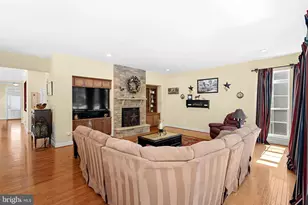 42755 Chatelain Cir, Brambleton, VA 20148 - Photo 18