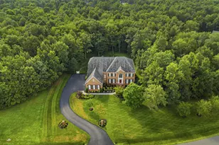 42537 Iron Bit Pl, Chantilly, VA 20152 - Photo 2
