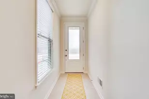 42440 Dogwood Glen Square, Sterling, VA 20166 - Photo 4