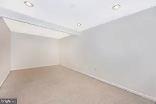 45515 Lakemont Square, Sterling, VA 20165 - Photo 18