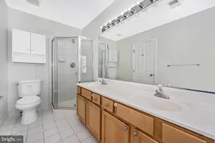 45515 Lakemont Square, Sterling, VA 20165 - Photo 14