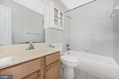 45515 Lakemont Square, Sterling, VA 20165 - Photo 16