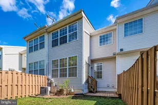 45515 Lakemont Square, Sterling, VA 20165 - Photo 22