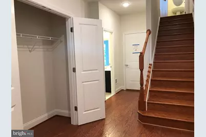 43219 Clarendon Square, Ashburn, VA 20148 - Photo 4