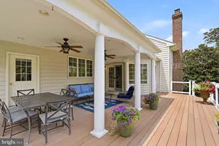 19704 Stanford Hall Pl, Ashburn, VA 20147 - Photo 14