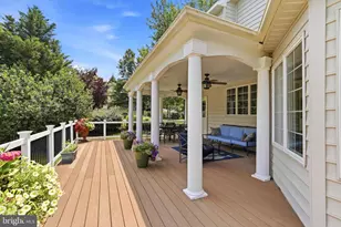 19704 Stanford Hall Pl, Ashburn, VA 20147 - Photo 12