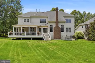 19704 Stanford Hall Pl, Ashburn, VA 20147 - Photo 4