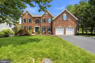 19704 Stanford Hall Pl, Ashburn, VA 20147 - Photo 18