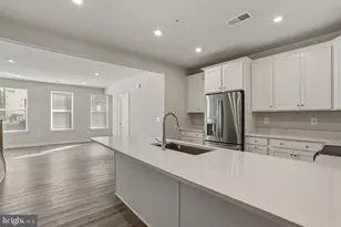 20280 Newfoundland Sq, Ashburn, VA 20147 - Photo 14
