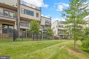 23094 Sullivans Cove Sq, Ashburn, VA 20148 - Photo 54
