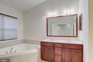 43276 Mitcham Square, Ashburn, VA 20148 - Photo 28