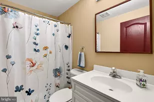 42655 Harris St, Chantilly, VA 20152 - Photo 48