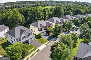 25670 S Village Dr, Chantilly, VA 20152 - Photo 44