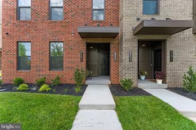 21805 Express Terrace, Ashburn, VA 20147 - Photo 2