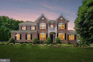 16119 Turning Leaf Ln, Leesburg, VA 20176 - Photo 1