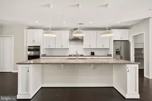 23685 Hopewell Manor Terrace, Ashburn, VA 20148 - Photo 10