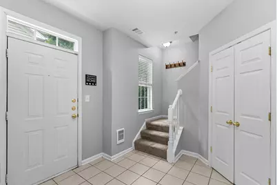 21785 Dragons Green Square #21785, Ashburn, VA 20147 - Photo 6