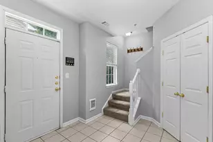 21785 Dragons Green Square, Ashburn, VA 20147 - Photo 6