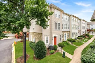 21785 Dragons Green Square, Ashburn, VA 20147 - Photo 2