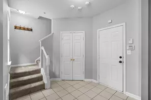 21785 Dragons Green Square, Ashburn, VA 20147 - Photo 4