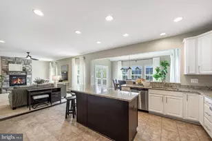 41833 Walden Knoll Ct, Aldie, VA 20105 - Photo 6