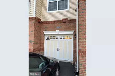 23255 Milltown Knoll Square #102, Ashburn, VA 20148 - Photo 2