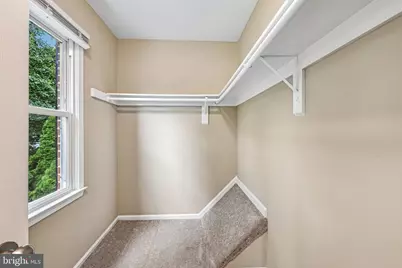 910 Sherwood Court, Sterling, VA 20164 - Photo 22