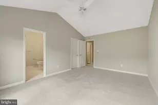 21829 Ladyslipper Sq, Ashburn, VA 20147 - Photo 36