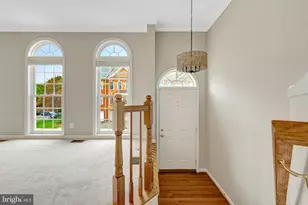 21829 Ladyslipper Sq, Ashburn, VA 20147 - Photo 8