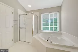21829 Ladyslipper Sq, Ashburn, VA 20147 - Photo 42