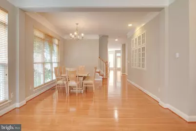 42718 Explorer, Ashburn, VA 20148 - Photo 4